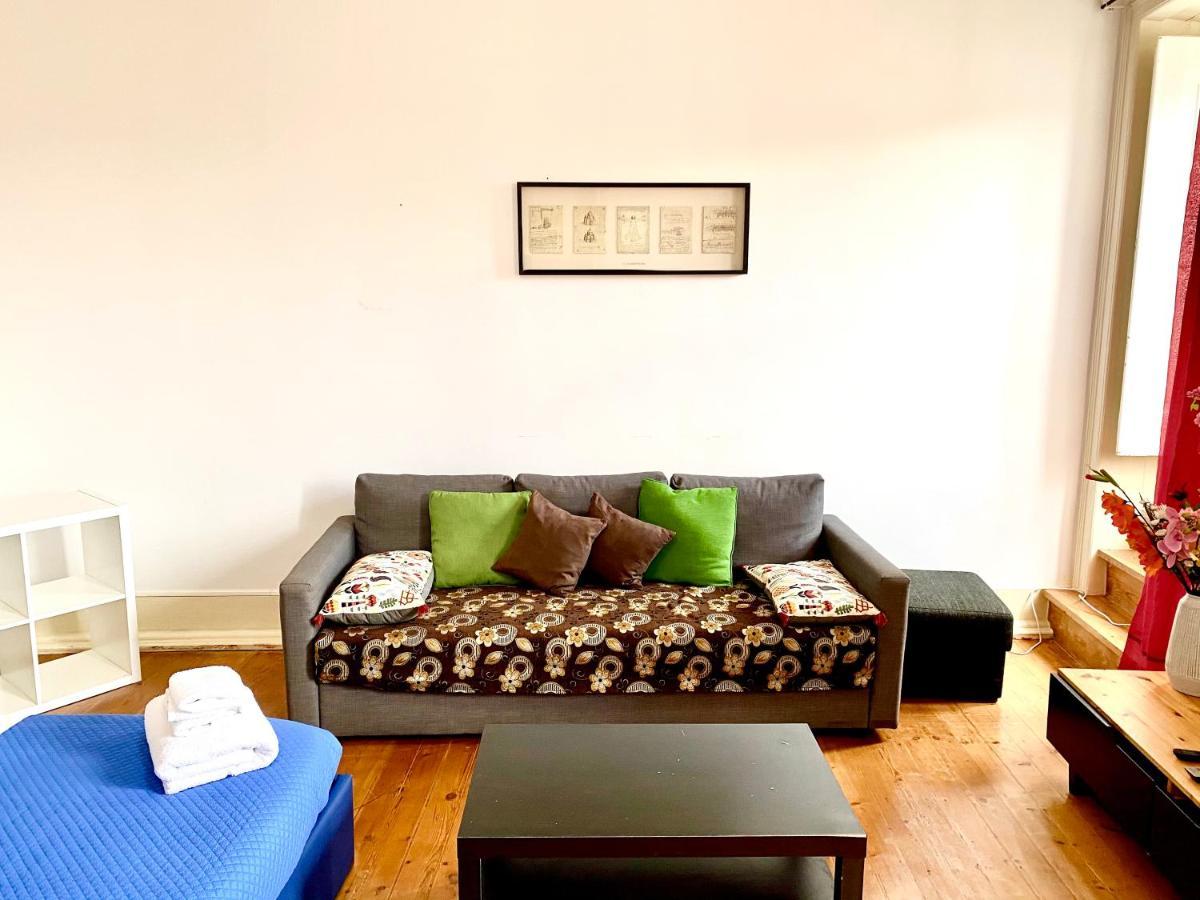 Classic Chiado 1 - Central Guest House Room With Shared Bathroom Lisboa Ngoại thất bức ảnh